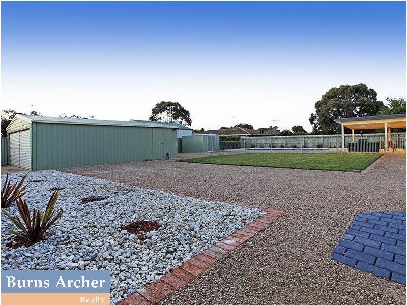 1 and 2 Anita Court, Lara VIC 3212