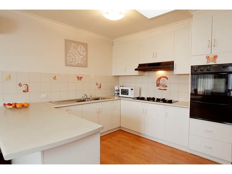 16 Moran Place, Norlane VIC 3214