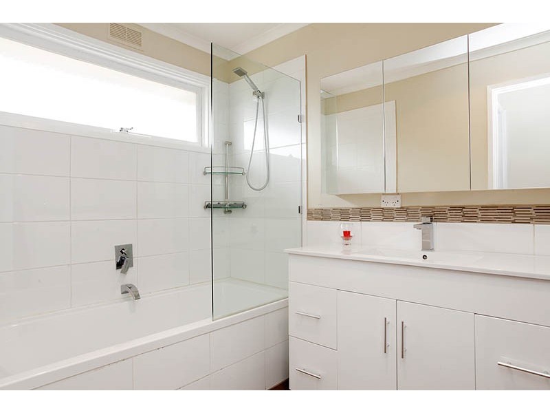 31 Benjamin Drive, Lara VIC 3212