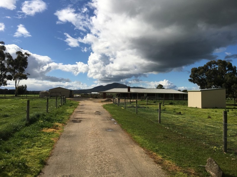 15 Plains Road, Lara VIC 3212