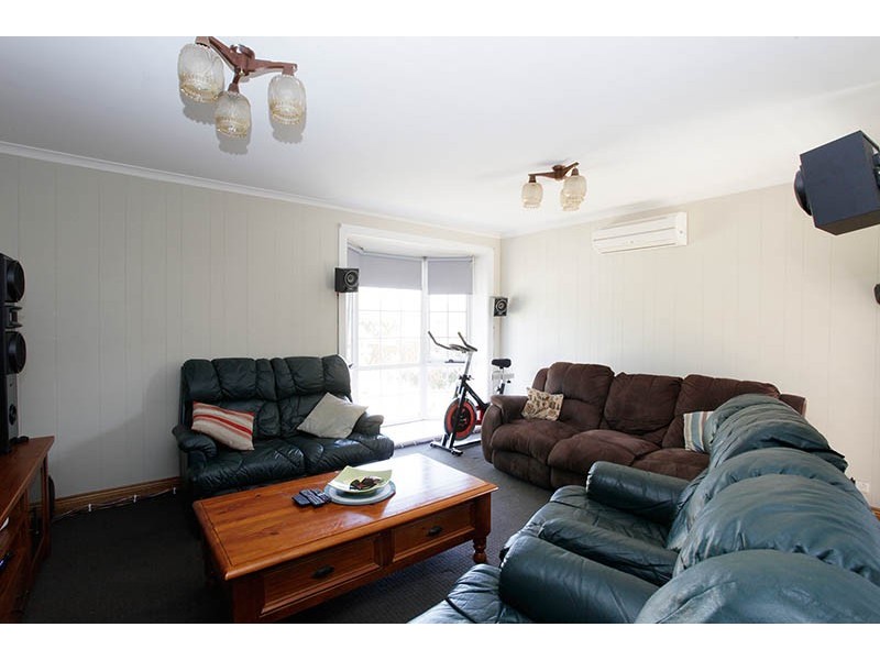 50 Carmarthen Drive, Corio VIC 3214