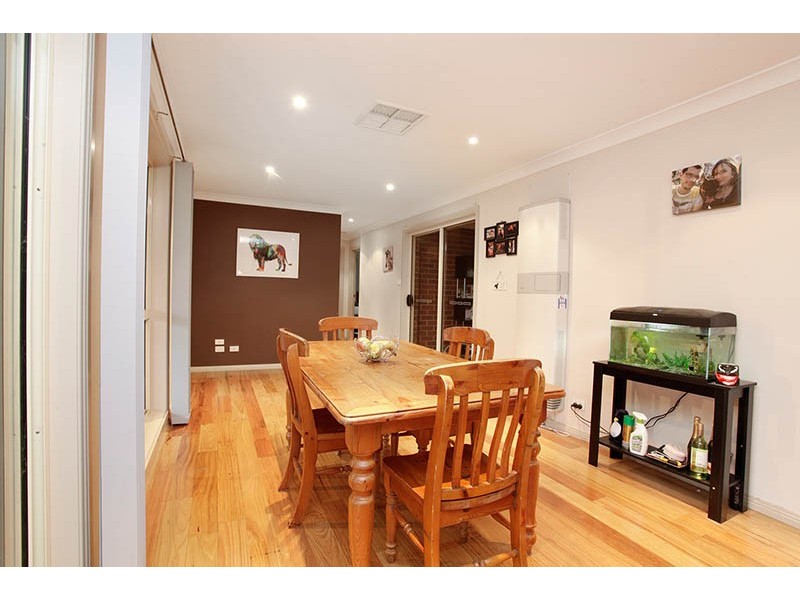 18 Lake Road, Lara VIC 3212