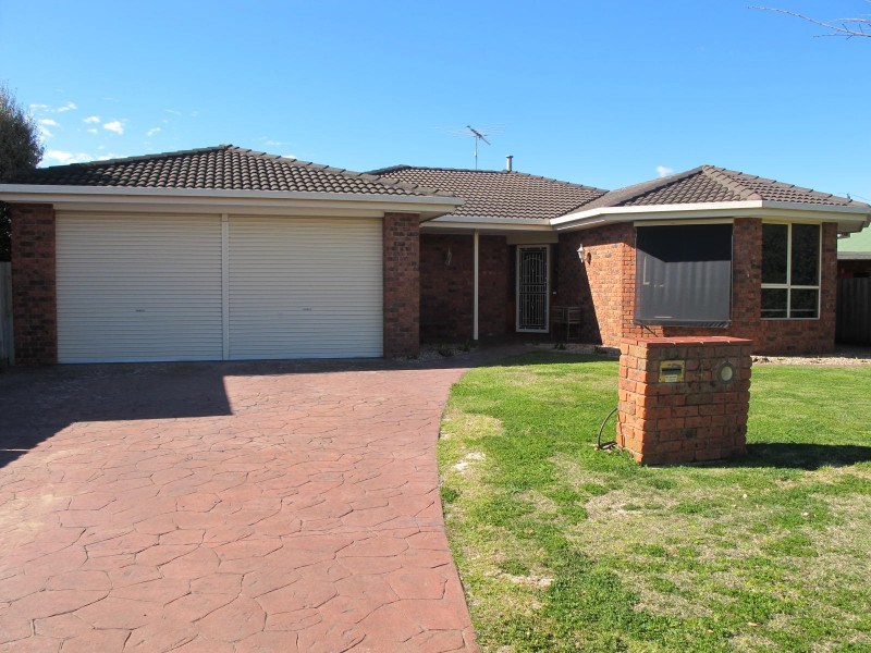 4 O’Dwyer Court, Lovely Banks VIC 3221