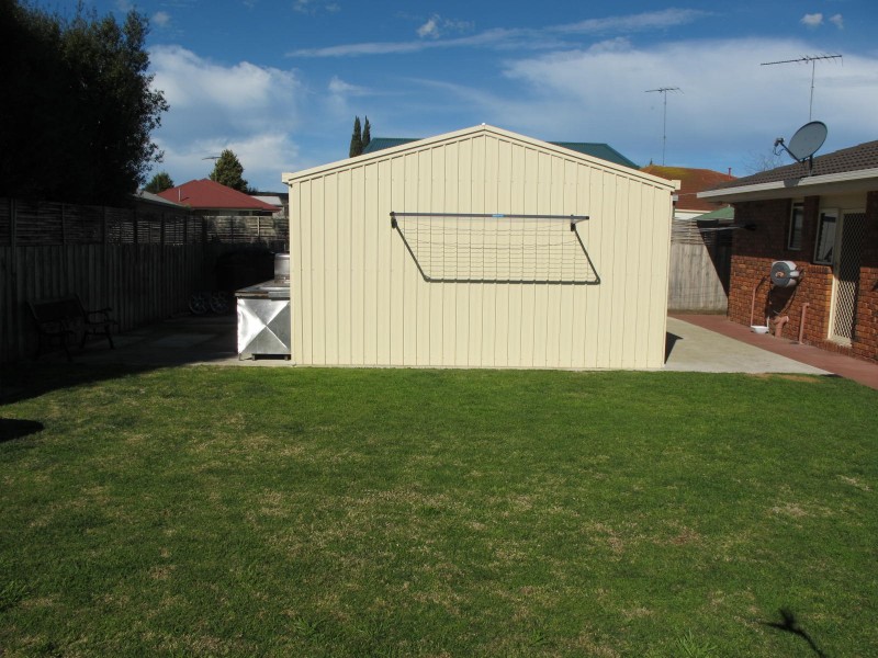 4 O’Dwyer Court, Lovely Banks VIC 3221