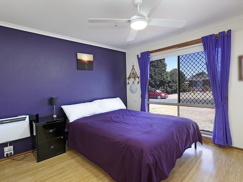 2/52 Cameron Crescent, Lara VIC 3212