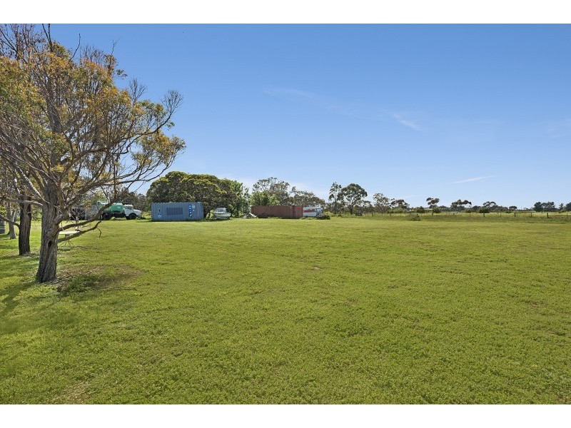 100 Regent Street, Little River VIC 3211