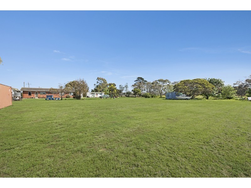 100 Regent Street, Little River VIC 3211
