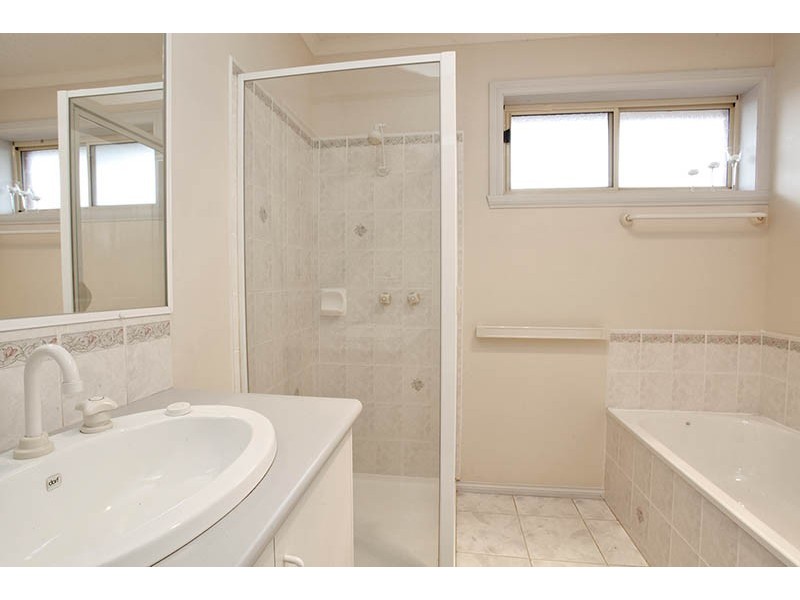 19 Curletts Road, Lara VIC 3212