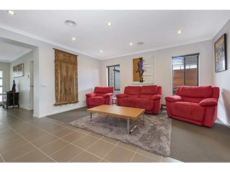 50 Nankeen Avenue, Lara VIC 3212