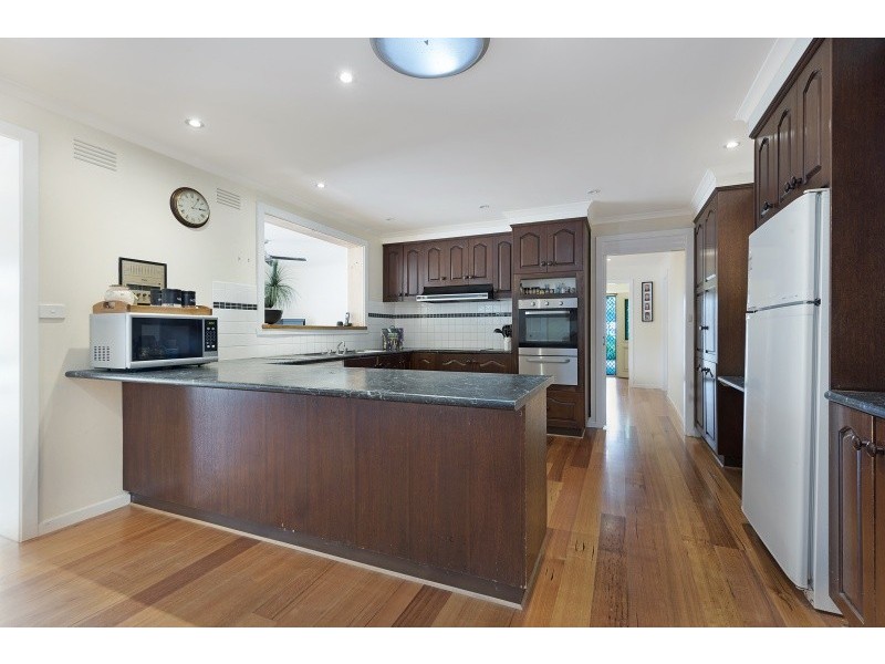 1 Rubena Crescent, Lara VIC 3212