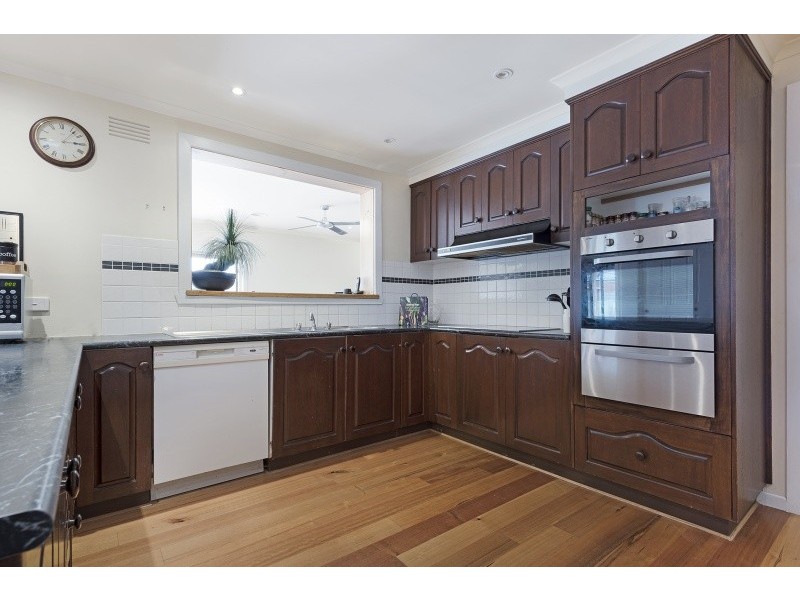 1 Rubena Crescent, Lara VIC 3212