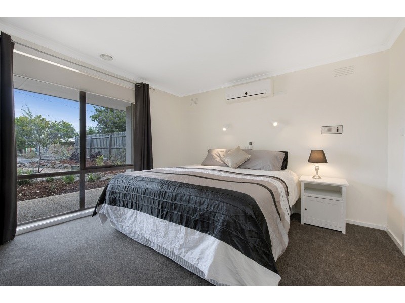 1 Rubena Crescent, Lara VIC 3212