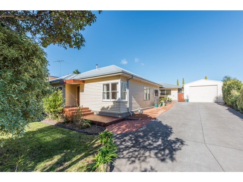 42 Station Lake Road, Lara VIC 3212