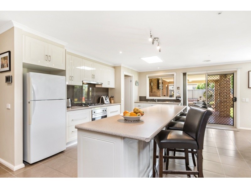 22-24 Moorhen Drive, Lara VIC 3212