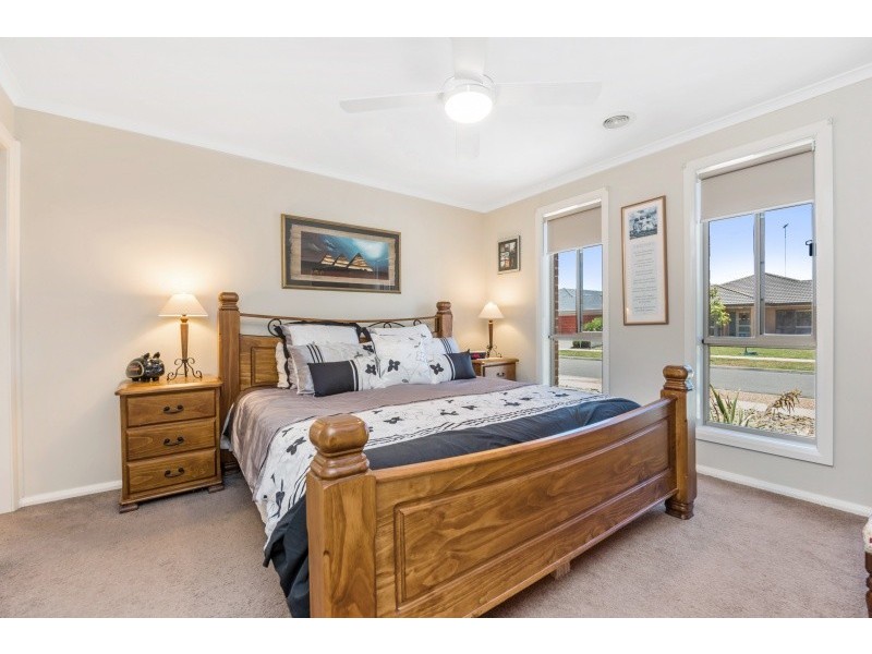 22-24 Moorhen Drive, Lara VIC 3212