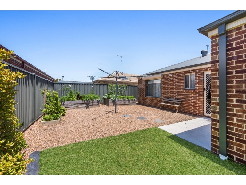 22-24 Moorhen Drive, Lara VIC 3212