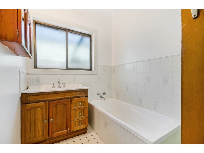 40 Forest Road South, Lara VIC 3212