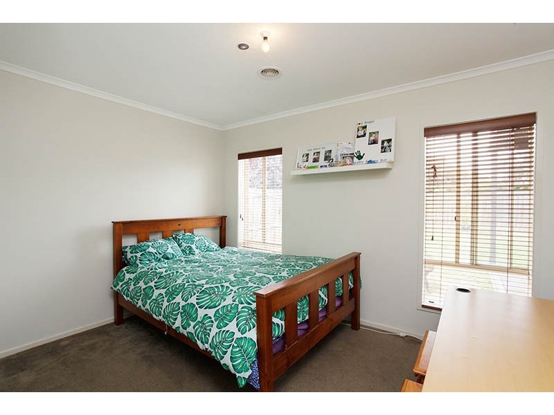 15 Bath Street, Lara VIC 3212