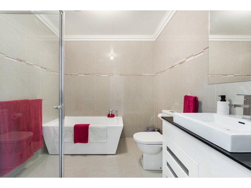 2/32 Spruhan Avenue, Norlane VIC 3214