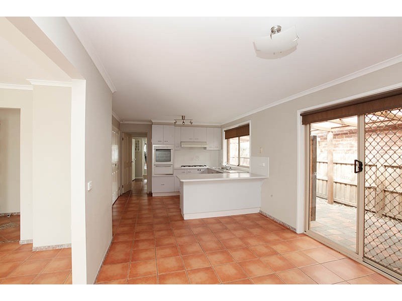19 Thames Boulevard, Werribee VIC 3030
