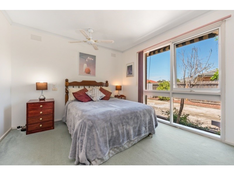 6 Young Street, Lara VIC 3212