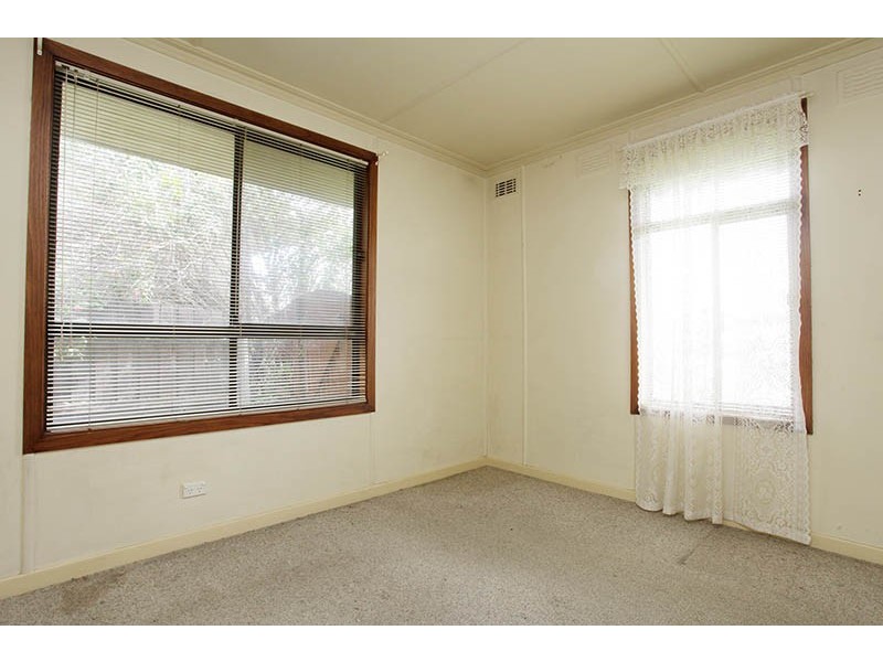 28 Watsonia Grove, Norlane VIC 3214