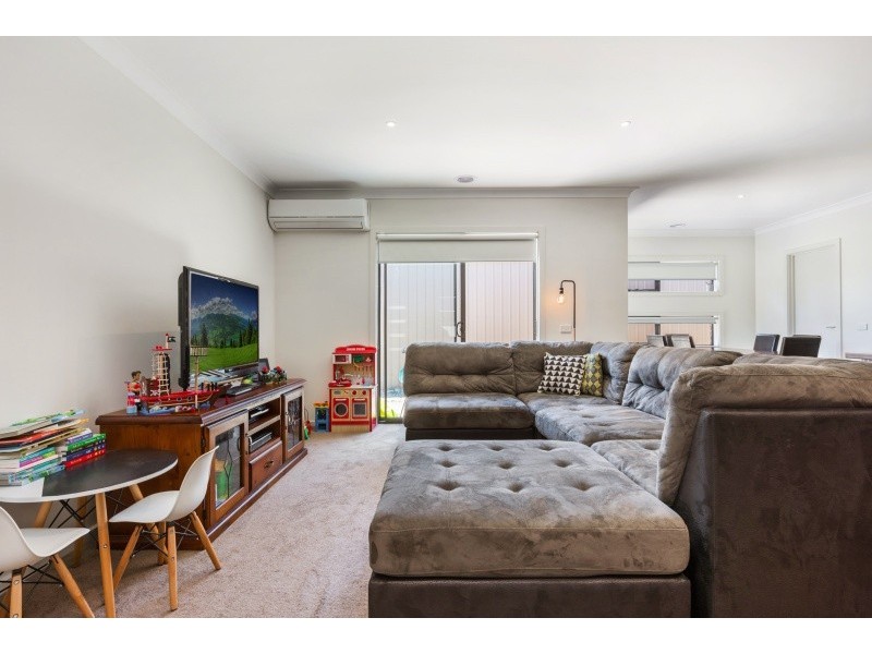 1/24 Curletts Road, Lara VIC 3212