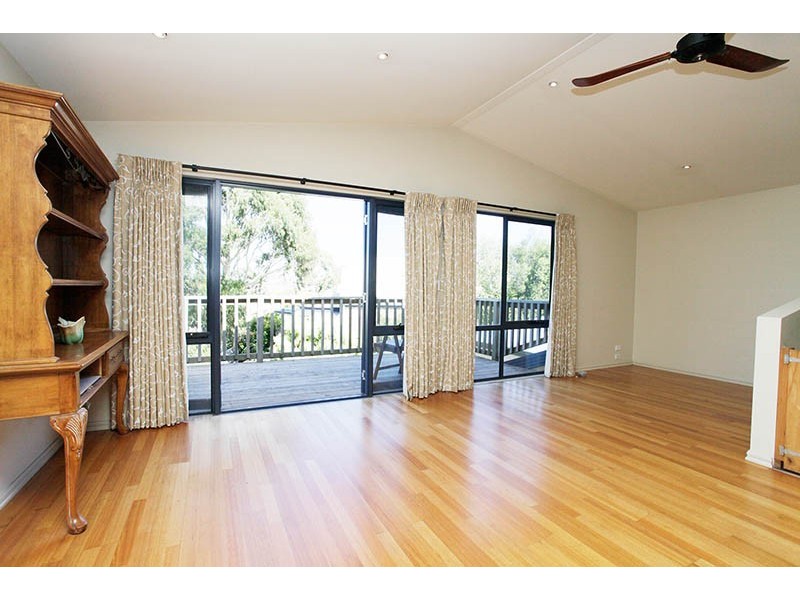 6 Nanton Close, Lara VIC 3212
