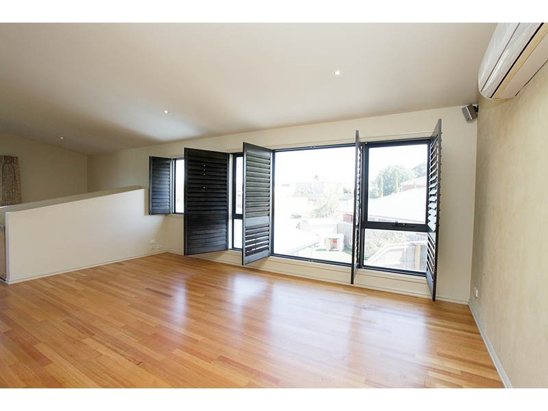 6 Nanton Close, Lara VIC 3212