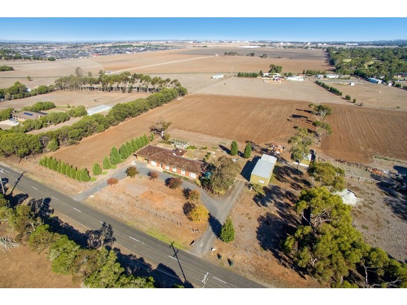 210 Patullos Road, Lara VIC 3212