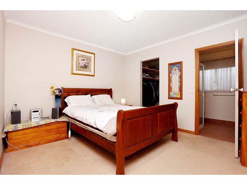 56 Blackbird Circuit, Lara VIC 3212