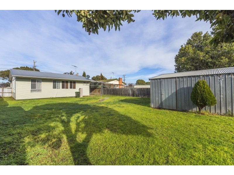 8 Alkira Avenue, Norlane VIC 3214