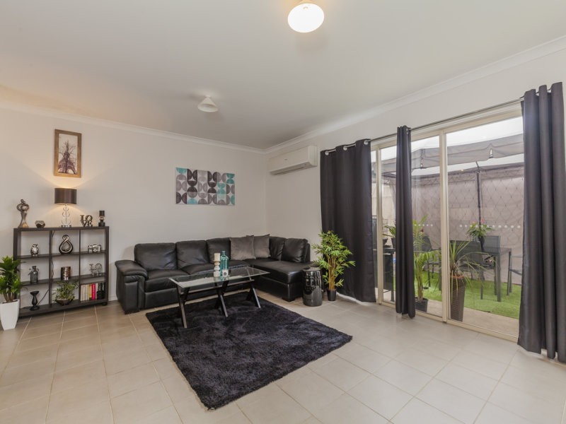 2/18 Curletts Road, Lara VIC 3212