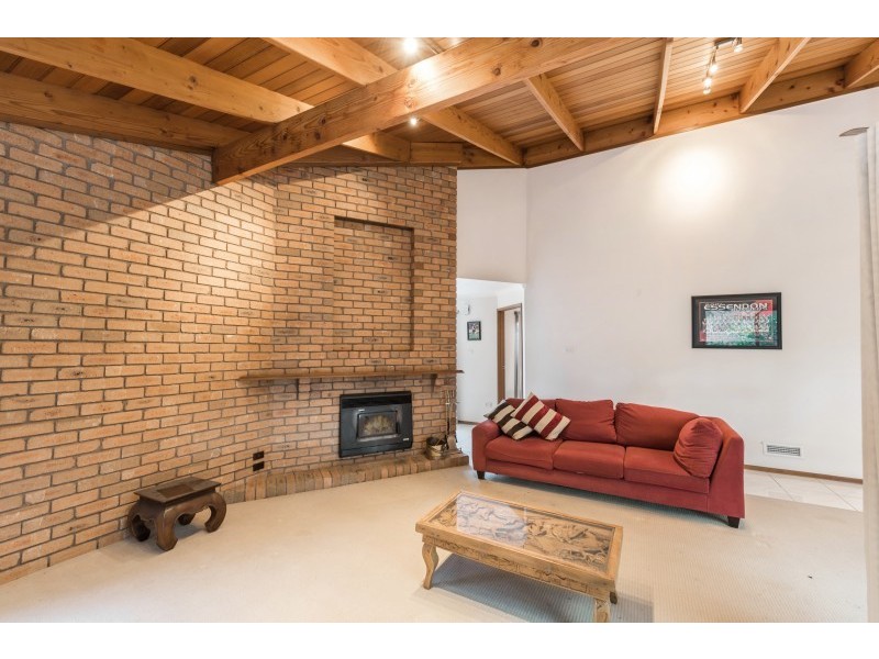 83 Benjamin Drive, Lara VIC 3212