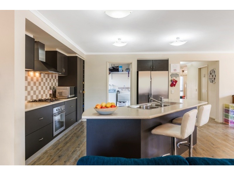 88 Blackbird Circuit, Lara VIC 3212