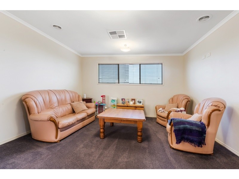 88 Blackbird Circuit, Lara VIC 3212