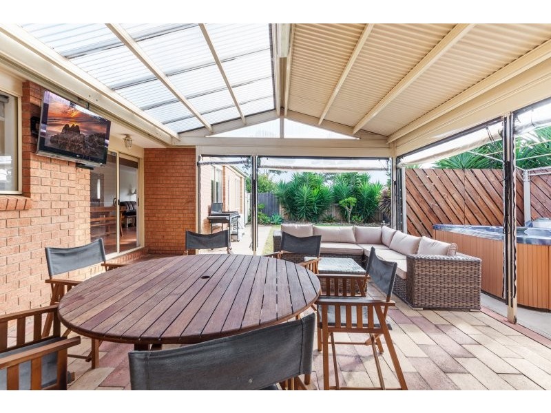 9 Evergreen Court, Lara VIC 3212