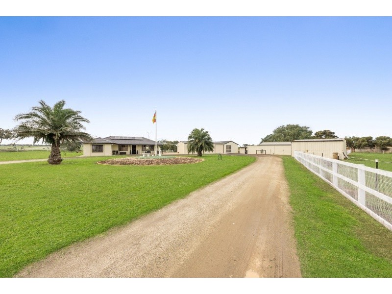 30 Turnstyle Court, Lara VIC 3212