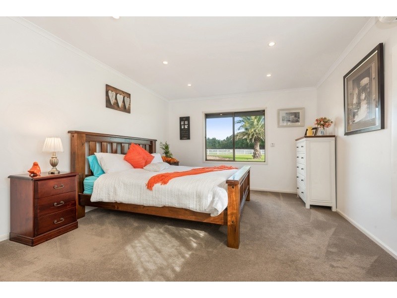 30 Turnstyle Court, Lara VIC 3212
