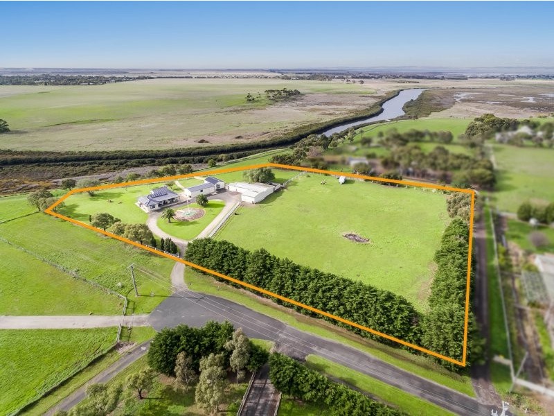 30 Turnstyle Court, Lara VIC 3212