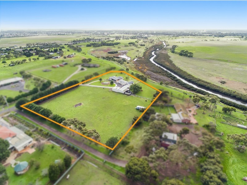 30 Turnstyle Court, Lara VIC 3212
