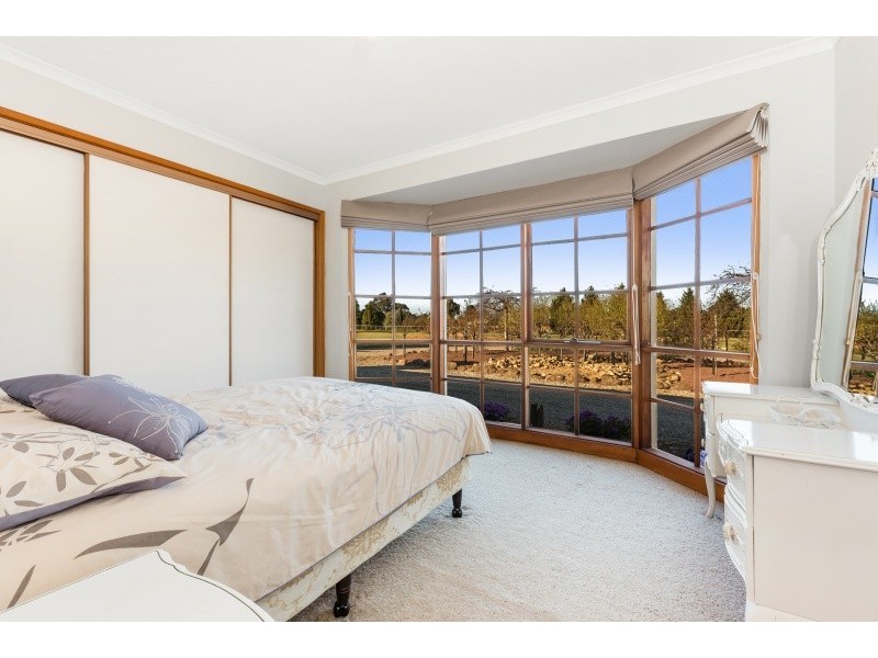 80 Glenoe Drive, Lara VIC 3212