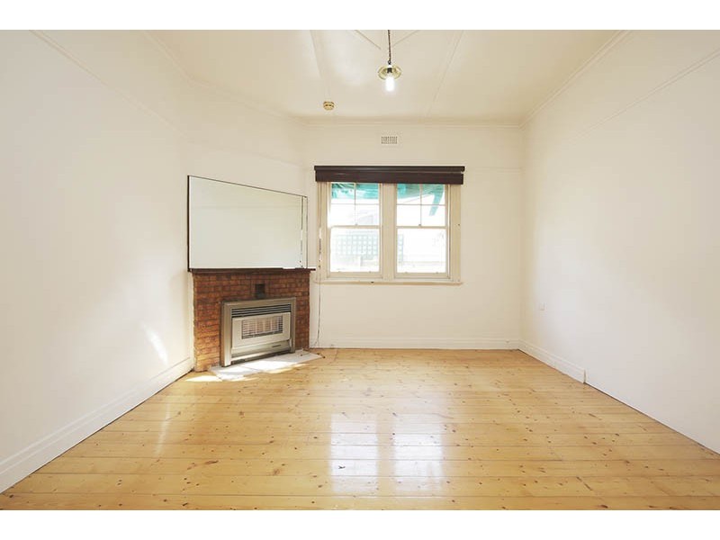 4 Donnelly Avenue, Norlane VIC 3214