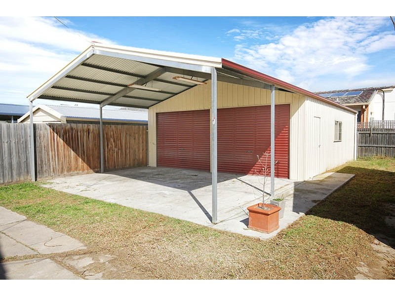 4 Donnelly Avenue, Norlane VIC 3214