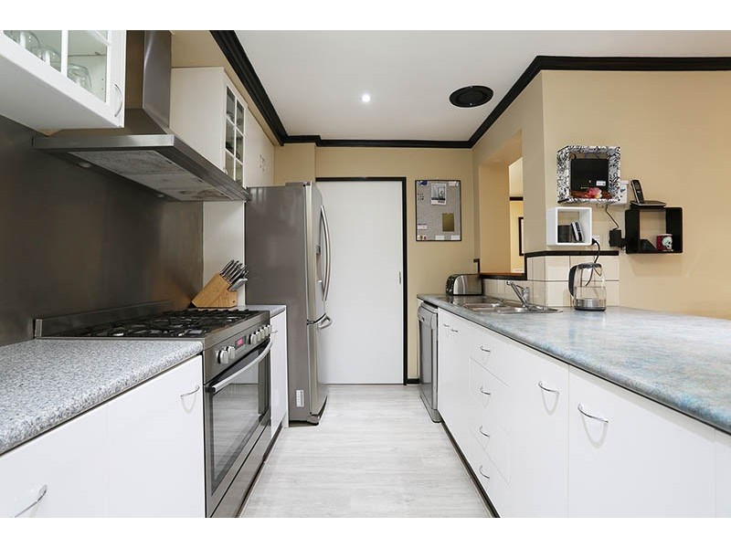 9 Merlin Crescent, Corio VIC 3214