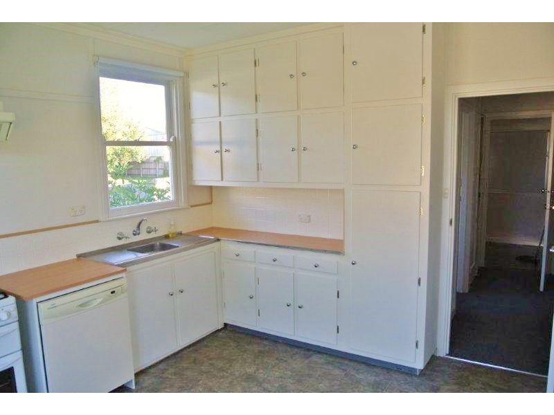 6 Emu Court, Norlane VIC 3214