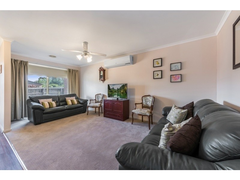 5 Redleaf Close, Lara VIC 3212