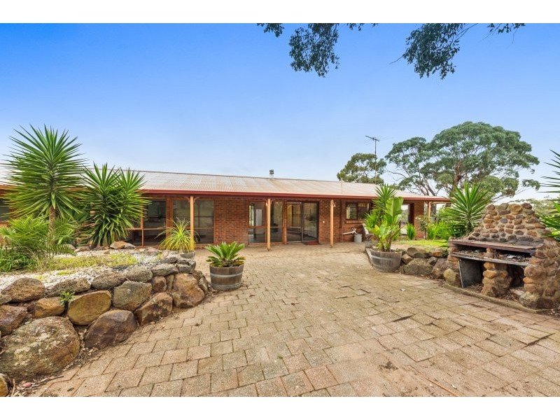 70 Manna Gum Place, Anakie VIC 3221