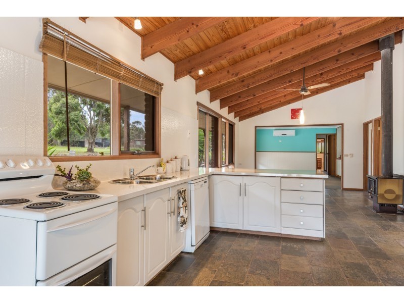 70 Manna Gum Place, Anakie VIC 3221