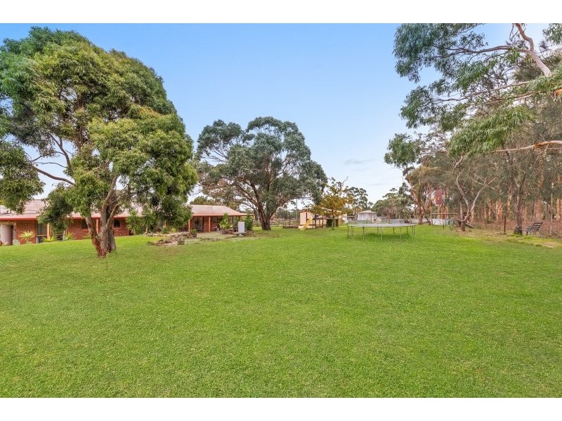 70 Manna Gum Place, Anakie VIC 3221